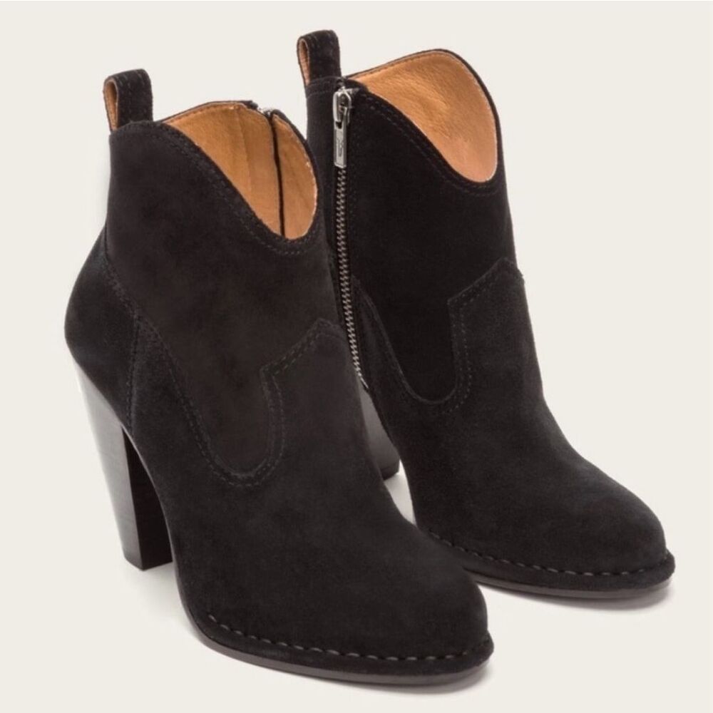 ✨FRYE Women's Madeline Short Suede Black Sz 8 Boots✨ - Picture 3 of 12